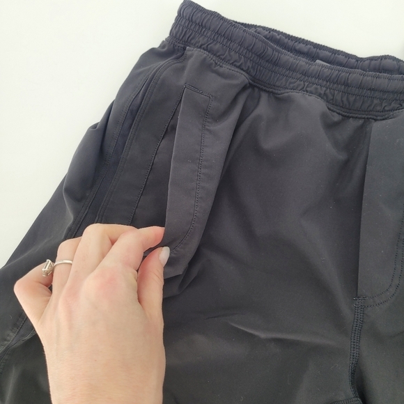 Lululemon Pace Breaker Shorts Running Active Lined 9” Black Large - Picture 4 of 11